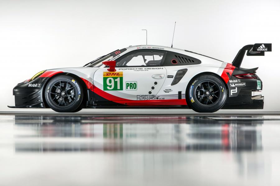  Porsche 911 RSR (991) 2017 года  (фото 35 из 39)